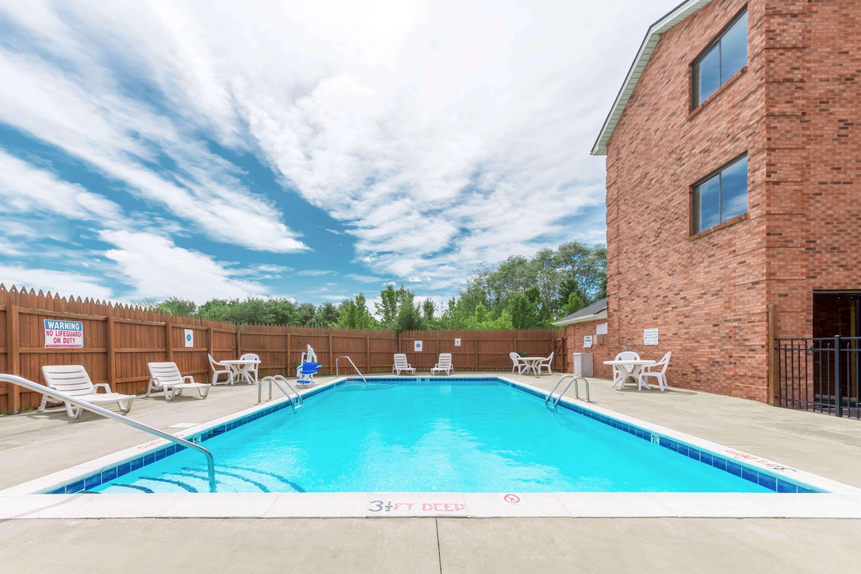 Super 8 By Wyndham Georgetown Exterior foto